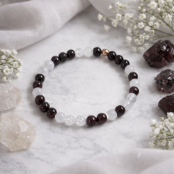 Granat Edelstein Armband für Urkraft und Vitalität, handgefertigt von ZodiStone.